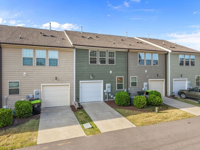 Photo - 3-Bedroom Home with Spacious Layout & Private Backyard in Wendell