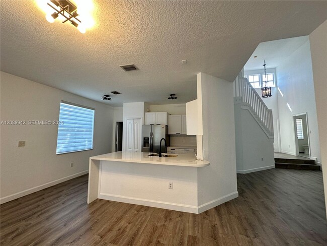 3835 SW 169th Terrace