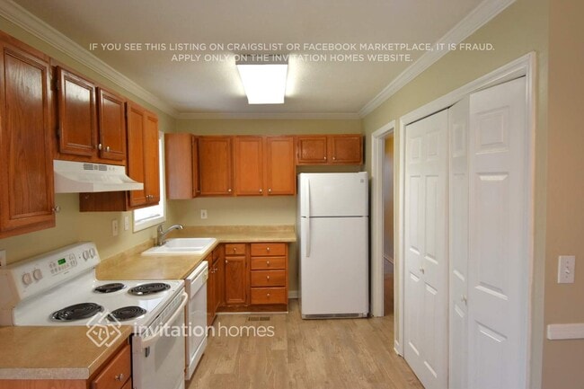 Photo - 110 Woodglen Ct