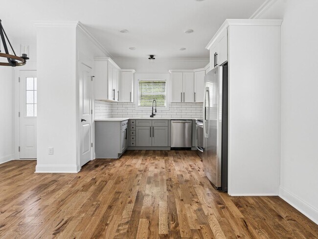 Photo - 7 Railroad St