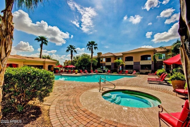 Photo - 1941 S Pierpont Unit 2086