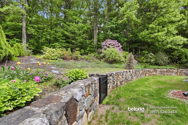 Photo - 28 Blueberry Ln