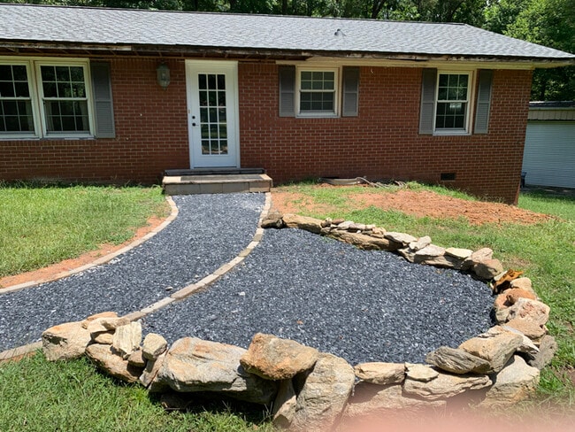 Building Photo - 322 Whooping Creek Rd Rental