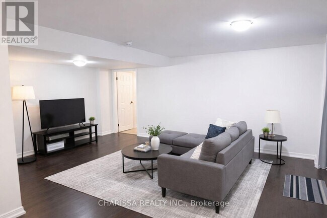 Photo - 95 Baffin Cres