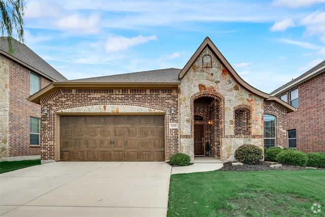 Building Photo - 1325 Realoaks Dr Rental
