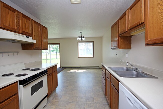 Photo - Lake Road Apartments
