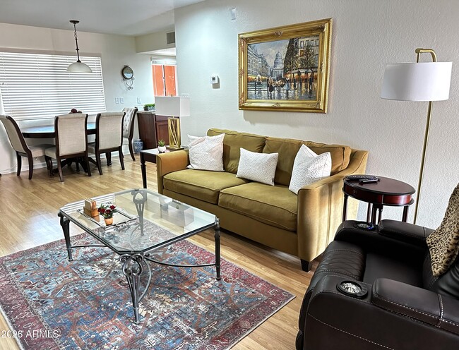 Photo - 12222 N Paradise Vlg Pkwy S Unidad 331