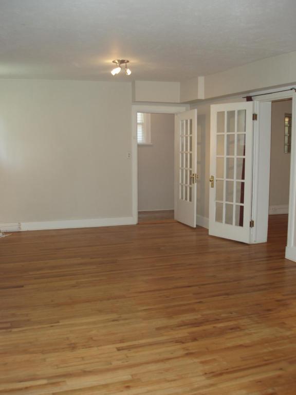 3226 Bryant St