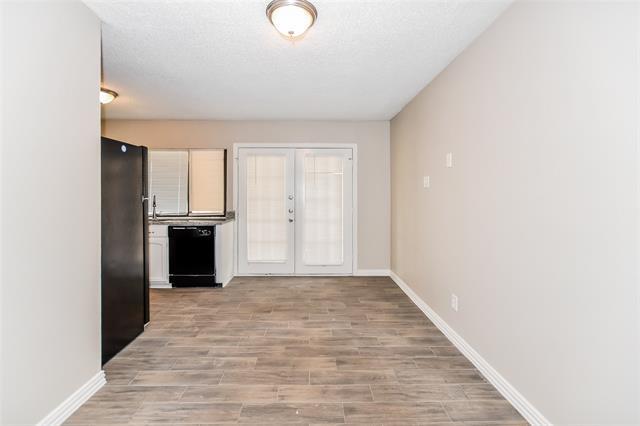 Photo - 6308 Pine St