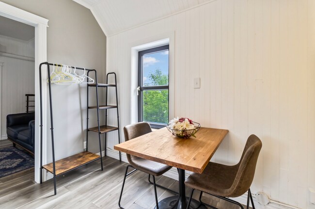 Photo - 318 Main St Unit D