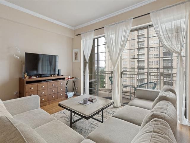 Photo - 3225 Turtle Creek Blvd Unit 943