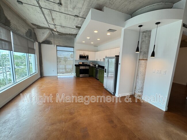 Photo - 101 N 12th St Unit 400