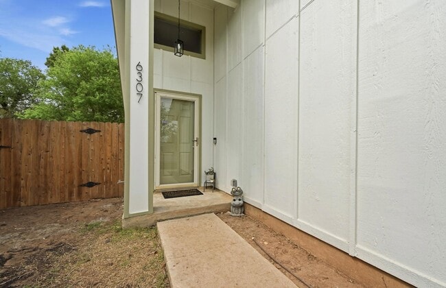 Photo - 6307 Tara Dr