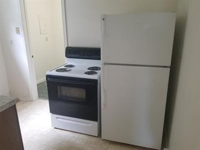 Photo - Charming 2BR Apartment with Spacious Courtyard & Lawn Care Included– Coming Soon!