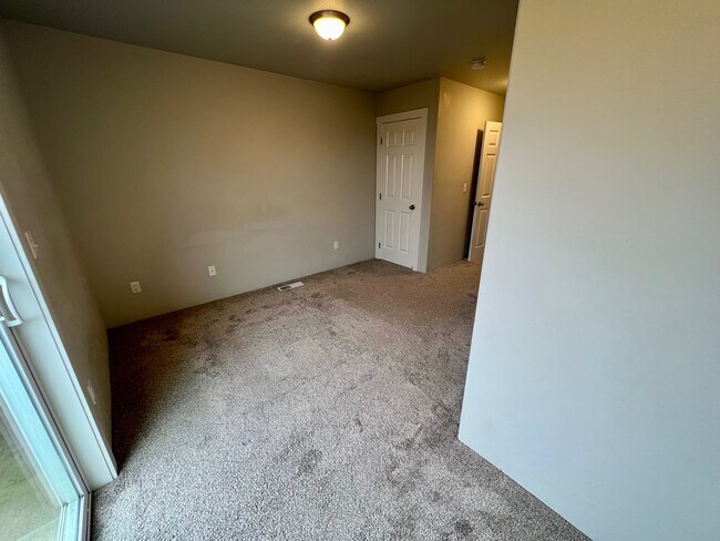 Photo - 3407 Sharon Way