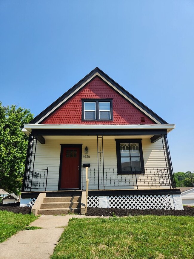 Building Photo - 3/2/1 Newly remodeled, near saddle creek, ... Rental