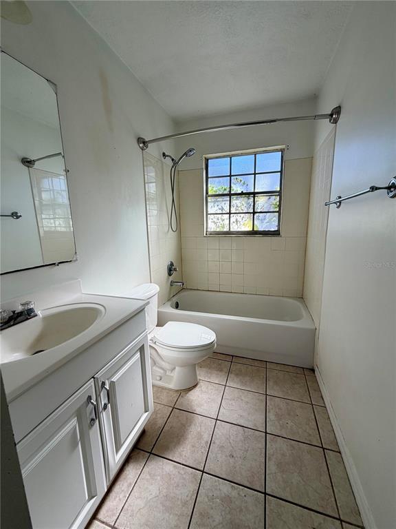 Photo - 5502 S Elkins Ave