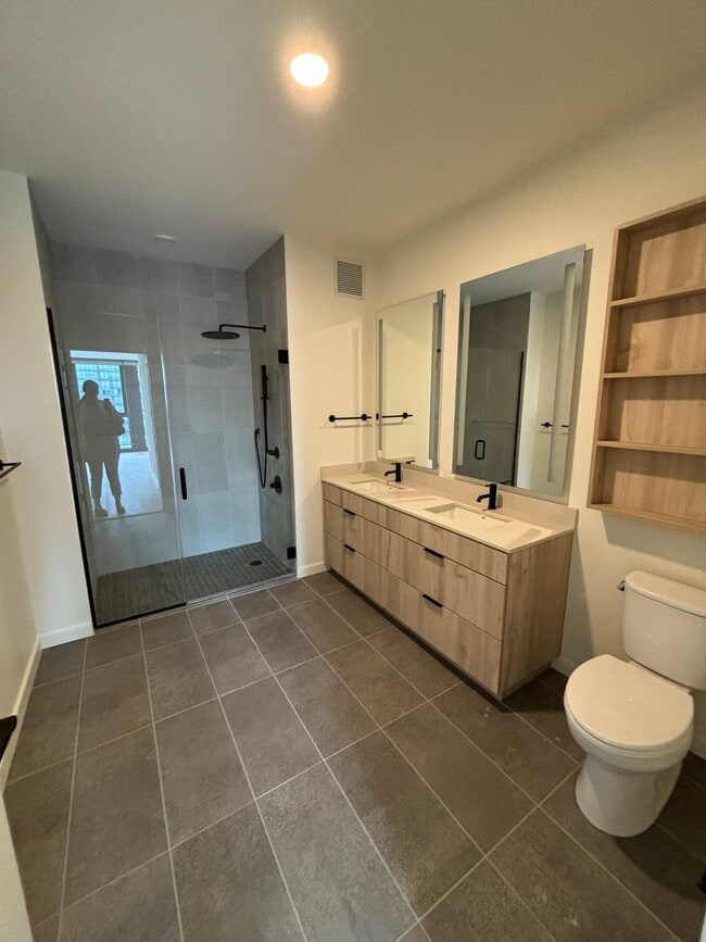 165 N Morgan St Unit 1911