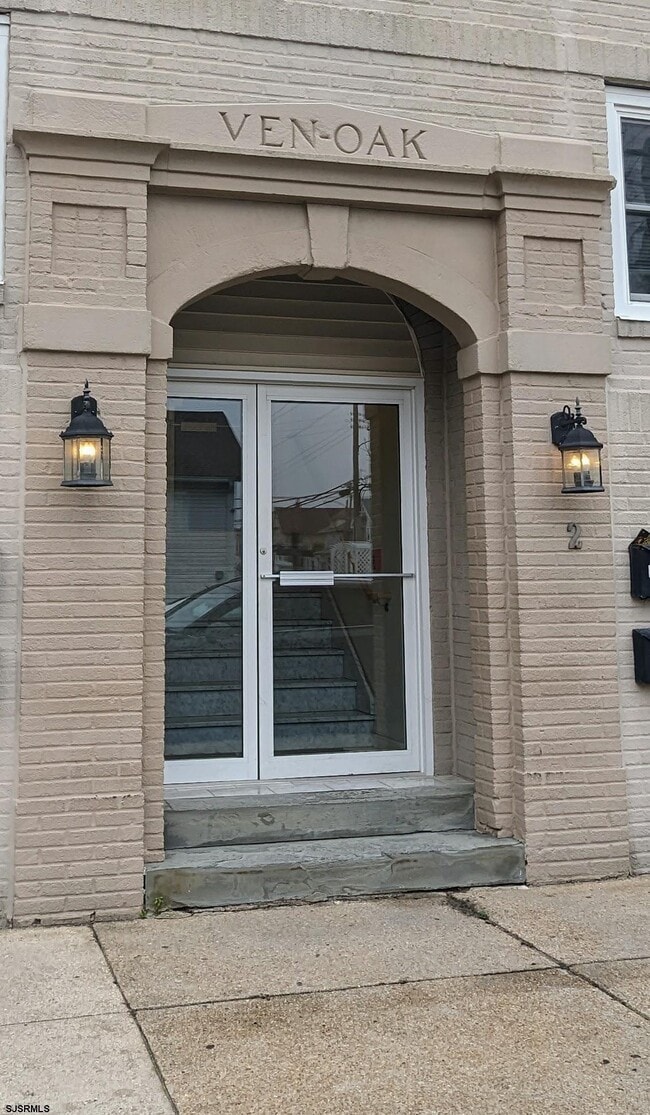 Building Photo - 2 S Oakland Ave Unit 2 Rental