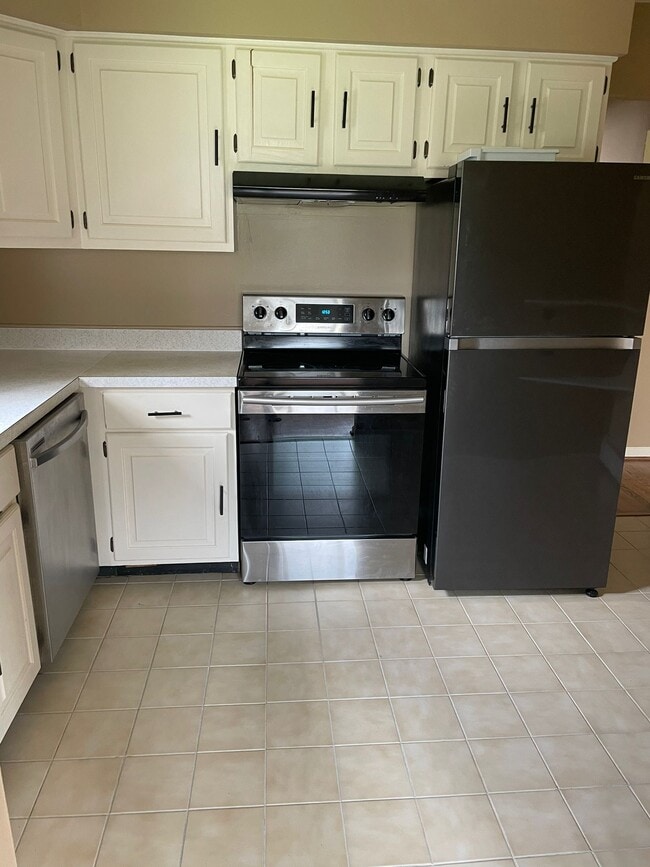 Photo - 4113 Telegraph Rd Unit B217