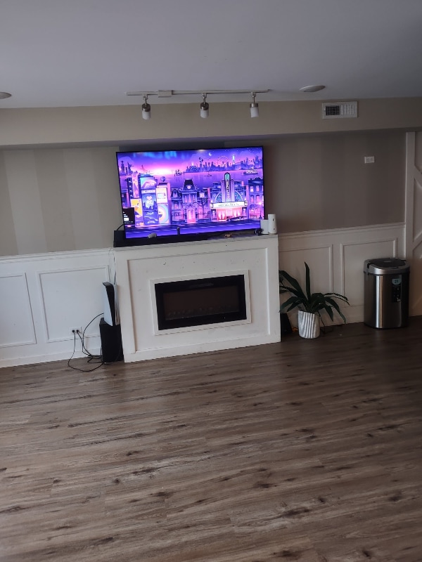 Photo - 8325 S Ingleside Ave