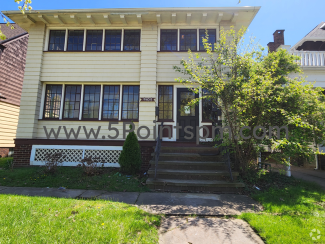 Building Photo - 9403 Clifton Blvd Rental