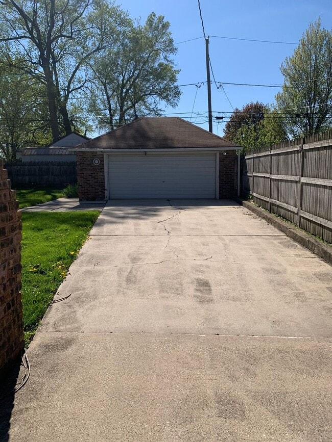 Photo - Beautiful 2 Bedroom 1Bath HOUSE, NOW $1600.00
