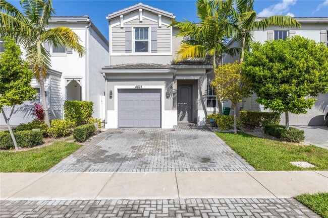 Building Photo - 4813 NW 48th Terrace