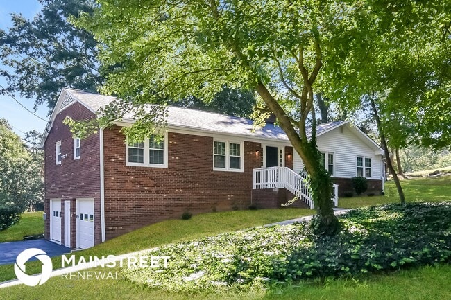 Photo - 1236 Bayhill Ct