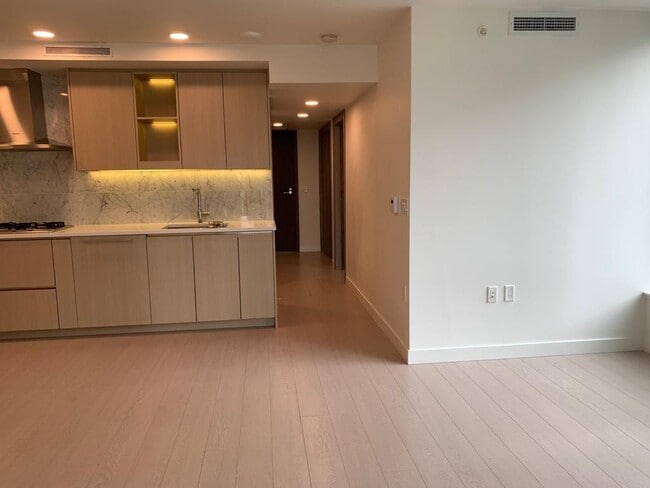 Photo - 519-455 SW Marine Drive Unit 519