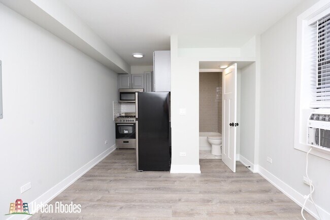 Photo - 515 W Belmont Ave Unit A09C