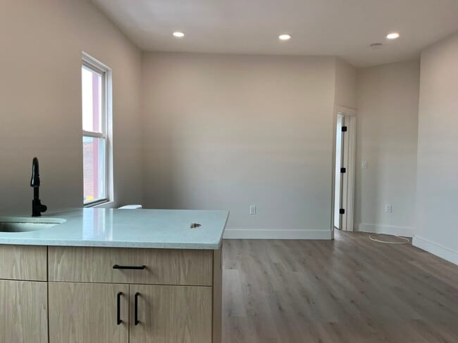 Photo - 530 W Side Ave Unit 3L