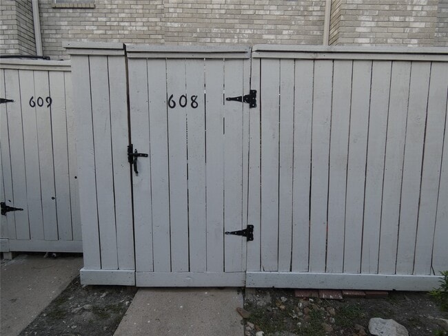 Photo - 3780 Tanglewilde St Unit 608