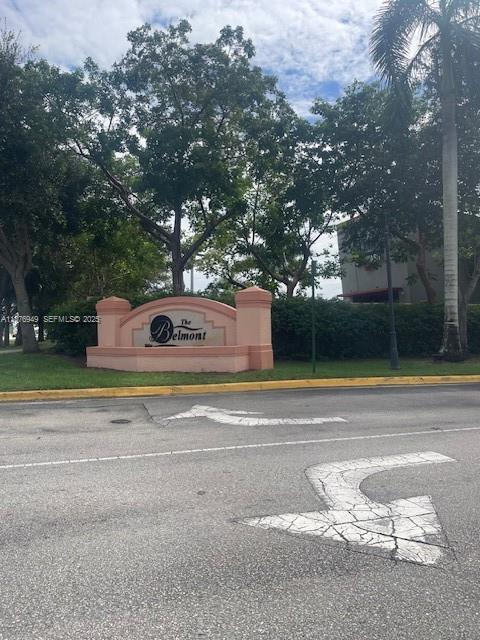 Building Photo - 1708 Belmont Ln Unit 1708