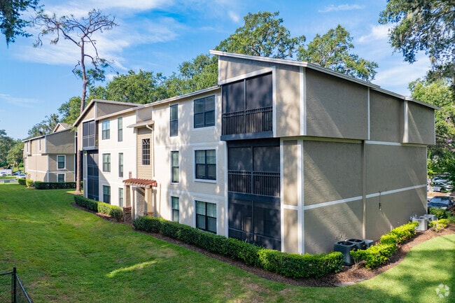 108 Valrico Station Rd