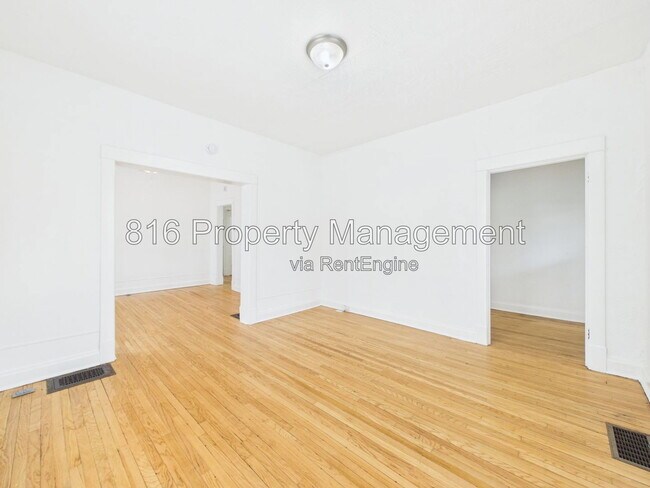 Photo - 4008 Charlotte St Unit 1