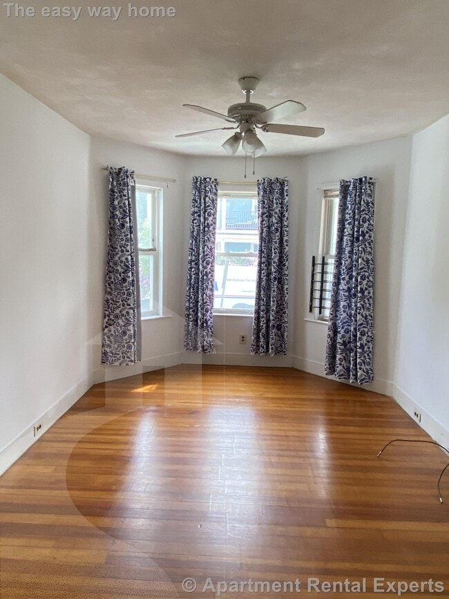 Building Photo - 59 Conwell Ave