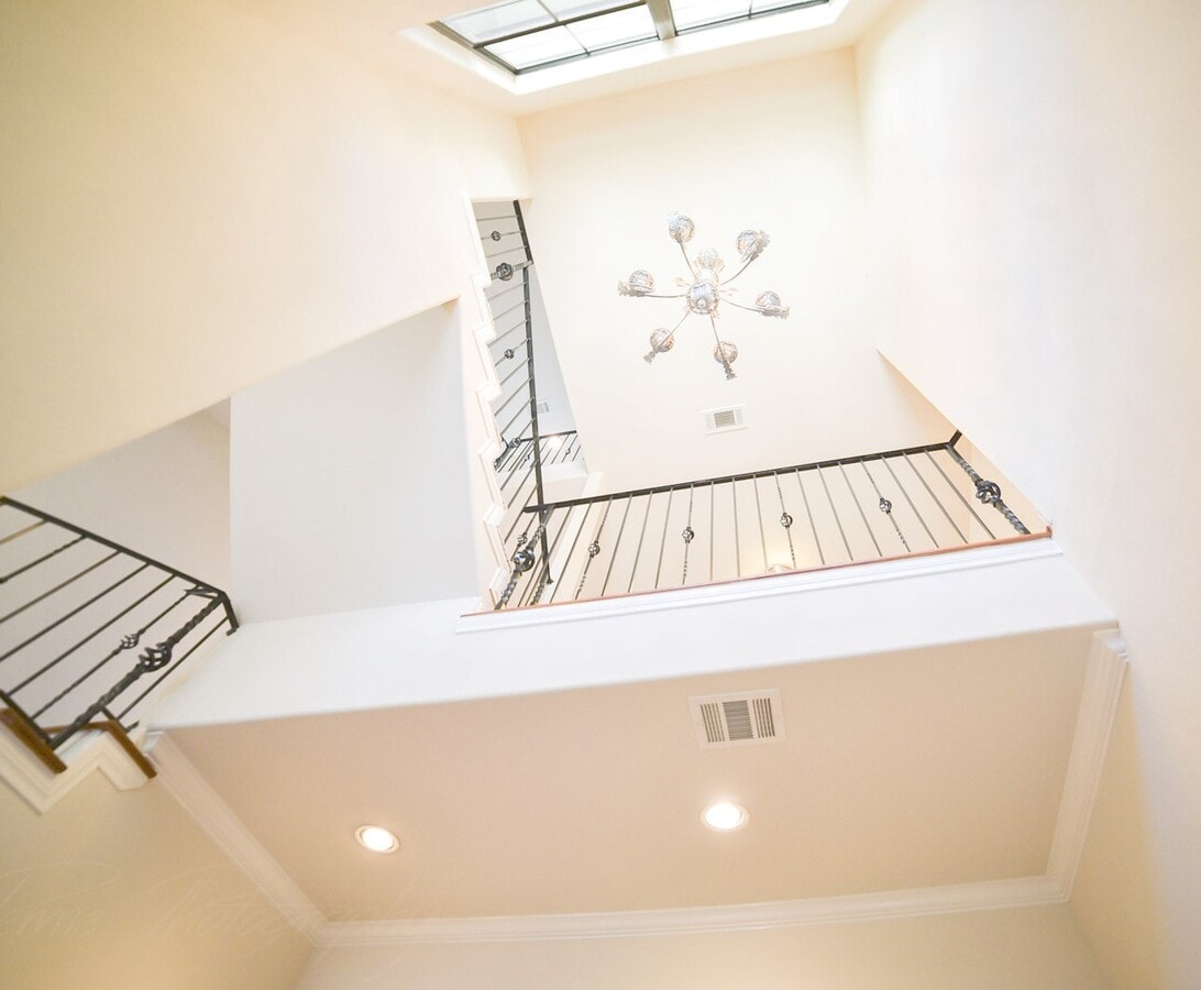 Photo - 7539 Highmeadow Dr