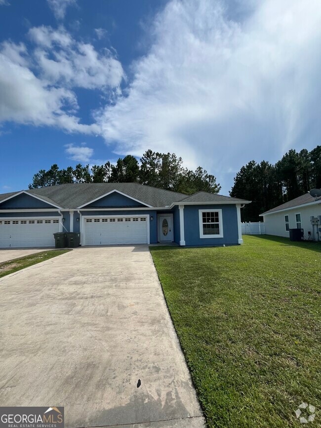 Building Photo - 204 Royal Palms Ave Rental