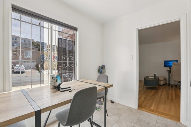 Photo - 143 Byxbee St