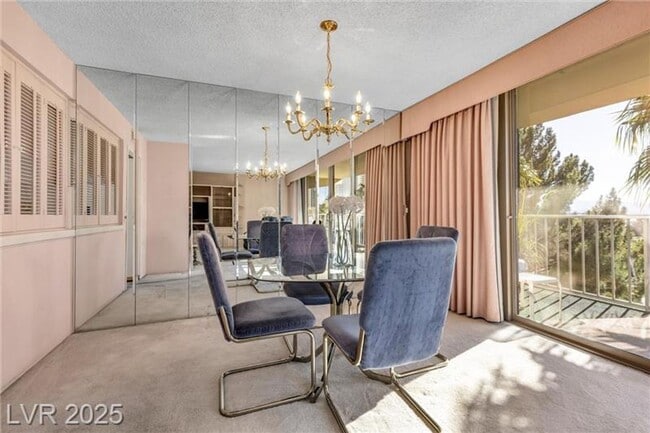 Photo - 205 E Harmon Ave