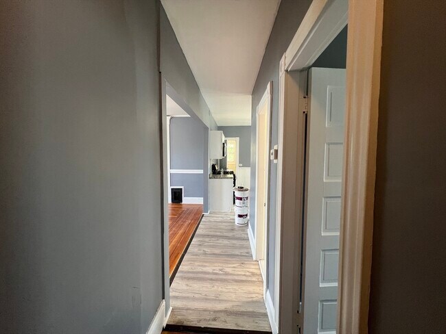 Building Photo - 53 Hamilton St Unit 3 Rental