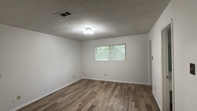 Photo - 8230 Amurwood Dr