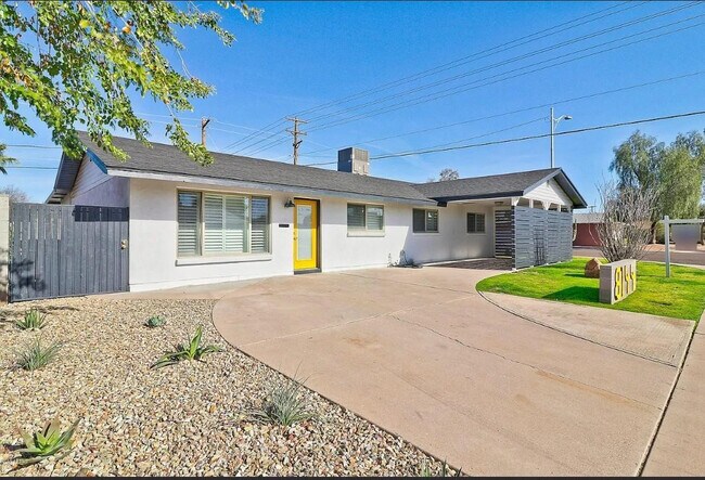 Photo - 8144 E Fairmount Ave