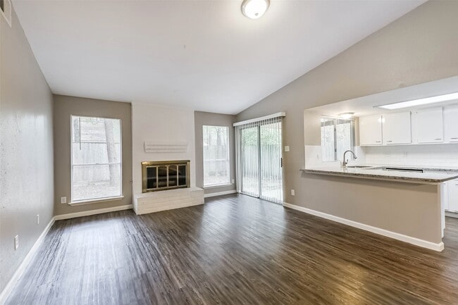 Photo - 26 W Broken Oak Ct