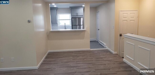 Photo - 2-35-35 Virginia Dr Unit B