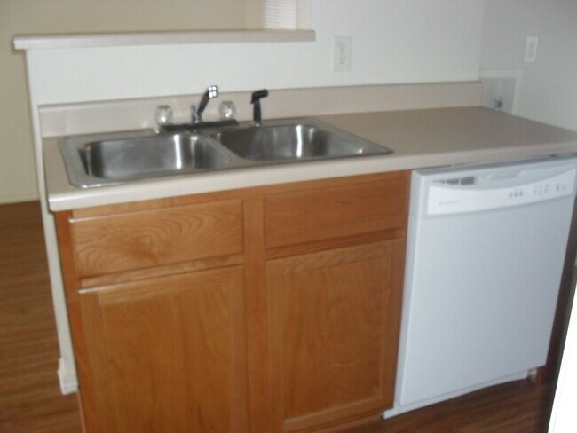304 Creek St Unit D