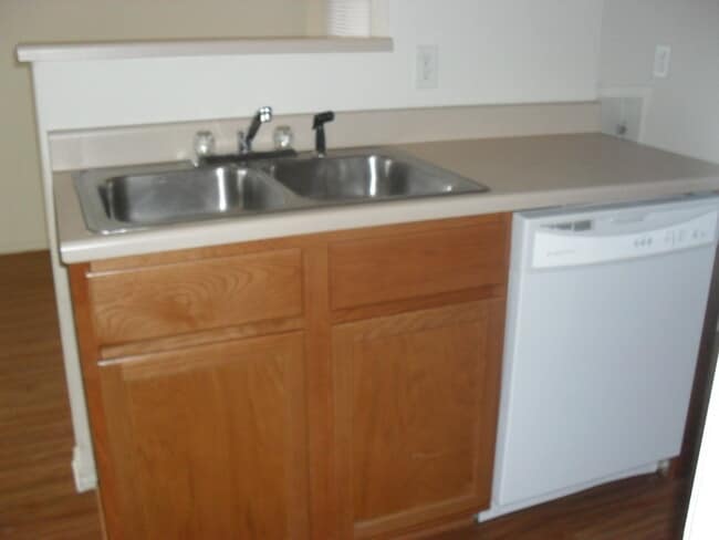 Photo - 304 Creek St Unit D