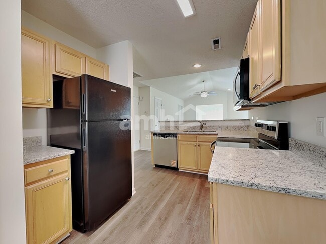 5825 Regent Village Dr