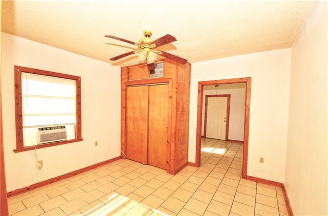 Photo - 623 Alvar St